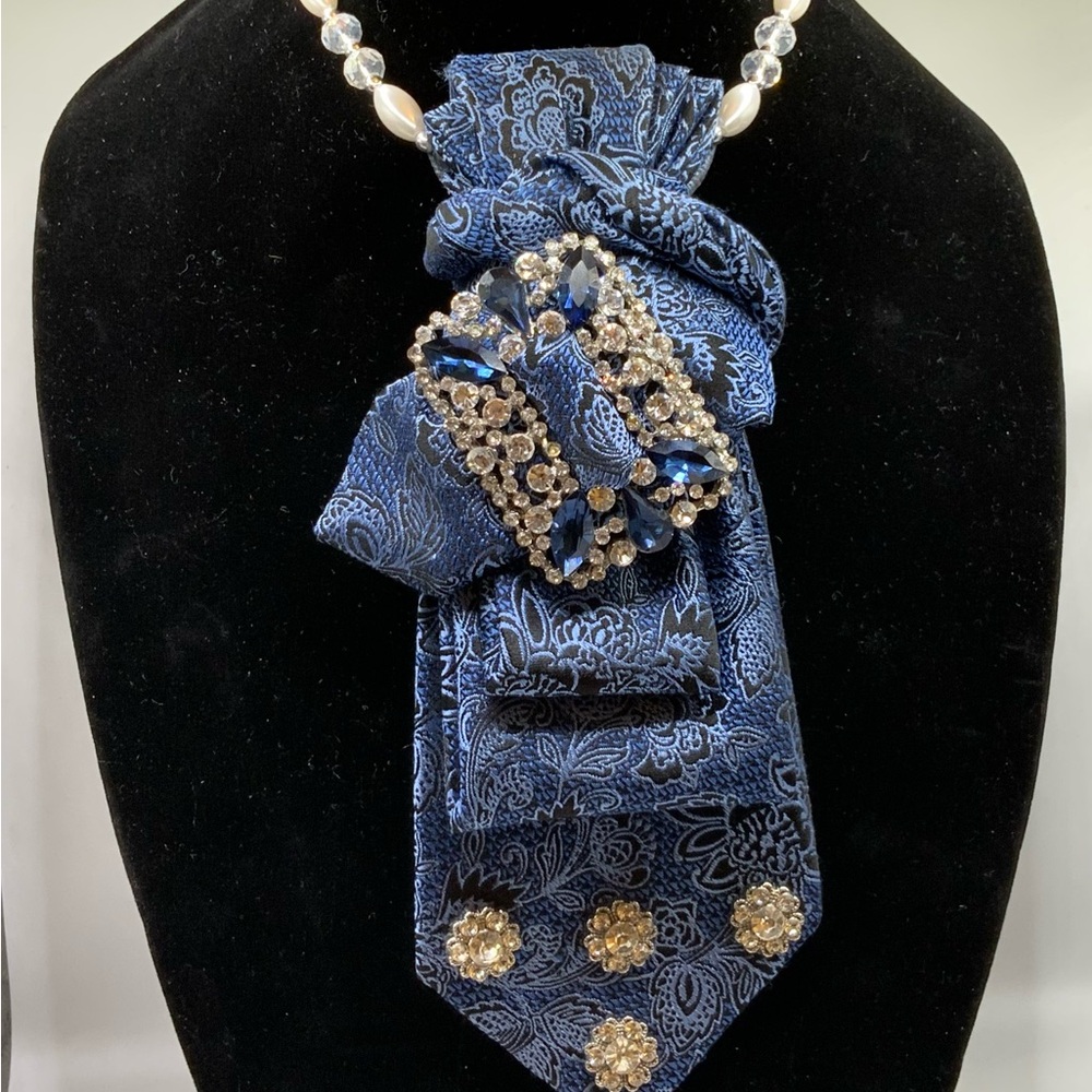 Elegant Blue Patterned Necktie Necklace